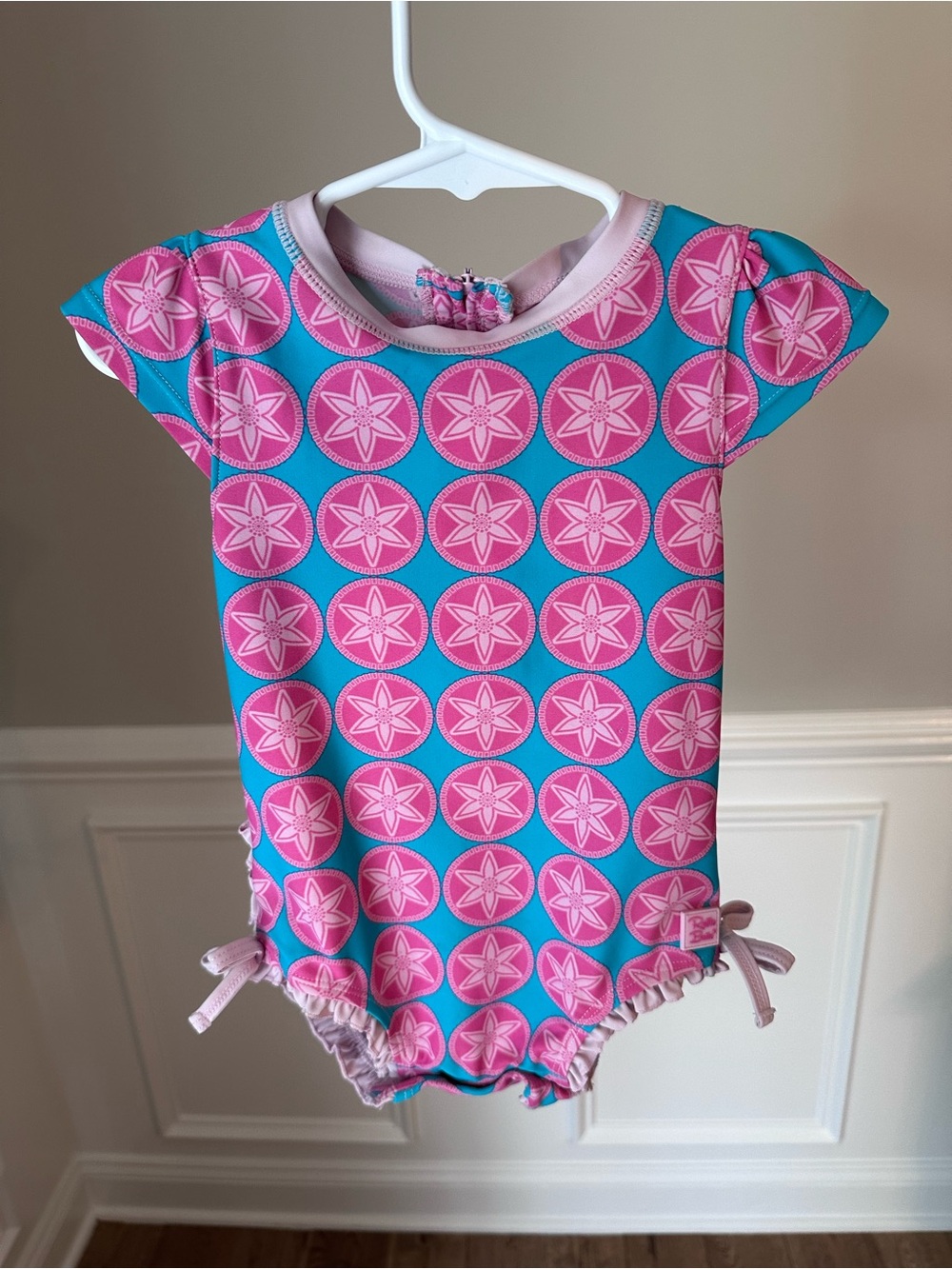 Ruffle Butts Salt Water Taffy Cap Sleeve One Piece Rash Guard size 18-24 Months